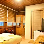 Cemile Sultan Butik Bed & Breakfast *
